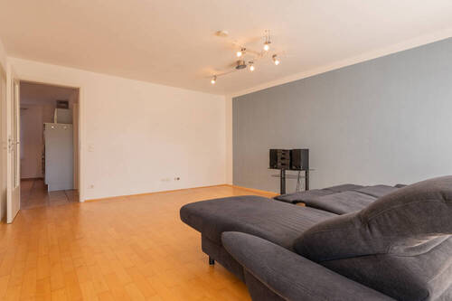 Wohnzimmer (2) - 3 Zimmer Etagenwohnung in Passau