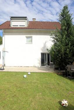 Ansicht West - 6 Zimmer Einfamilienhaus zum Kaufen in Egglkofen