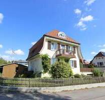 Stilvolles Einfamilienhaus in bester Lage mit Bergsicht - Wangen