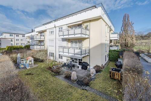 Großzügiger Garten mit Terrasse - Gehegt und gepflegt: 3,5-Zimmer-Erdgeschosswohnung mit großem Garten
