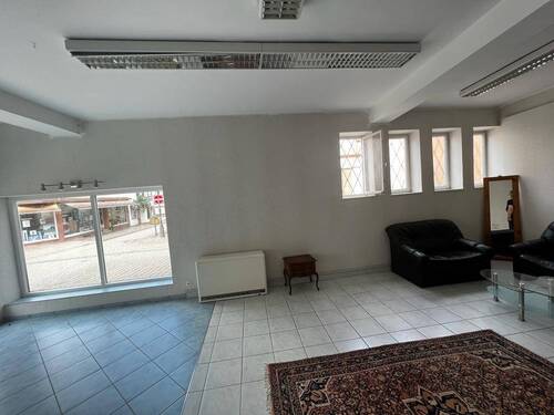 Verkaufsraum/Büro EG - 