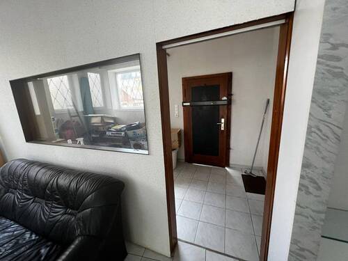 Hinterer Raum Verkaufsraum/Büro EG - 