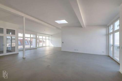 Wohnen - 4 Zimmer Etagenwohnung zum Kaufen in Berlin