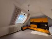 Jugendzimmer im DG - 