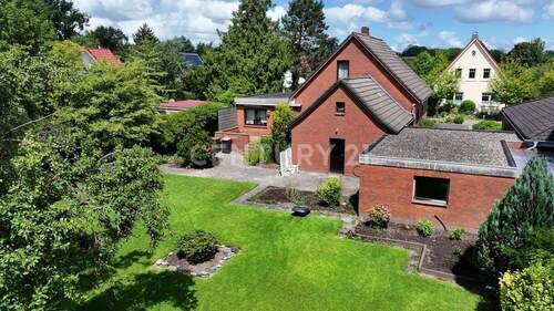 Ansicht von hinten - 6 Zimmer Einfamilienhaus in Sande