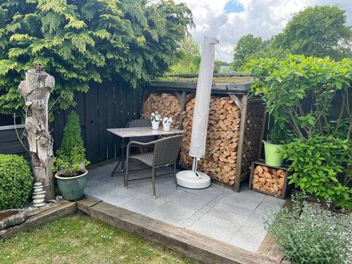 Holzlager 2 mit Terrasse - 