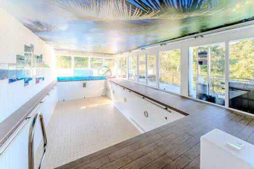 Schwimmbad - 