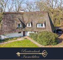 Lilienthal - St.Jürgen . Exklusives Reetdachanwesen mit Teich & Pferdestall in Alleinlage