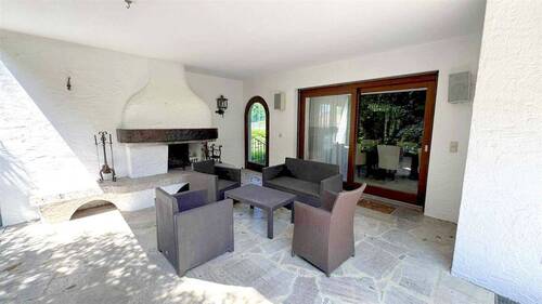 Freisitz mit Kamin - 
