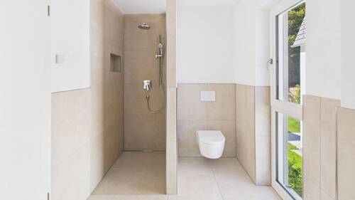 Masterbad mit Dusche - 