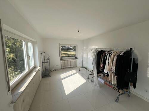 Zimmer 1 EG Blick 1 - 