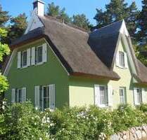 Traumhaftes reetgedecktes Ferienhaus mit einzigartiger Randlage an der Ostsee - Glowe