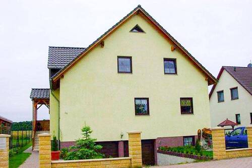 Straßenseite - 1 Zimmer Einfamilienhaus in Naundorf