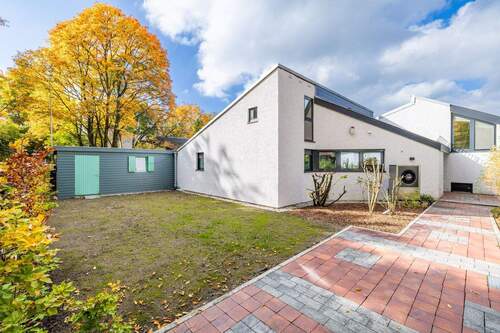 Elegante Fassade und zeitlose Ästhetik: Ein Haus, - 