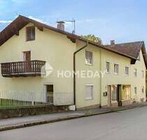 Großzügiges Mehrfamilienhaus mit drei Wohneinheiten + Gewerbe und idyllischem Garten - Aidenbach