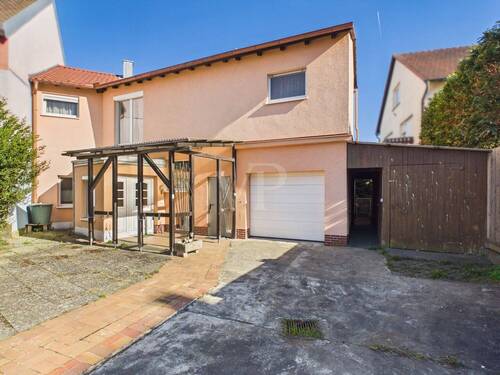 Ansicht aus dem Hof - 5 Zimmer Reihenendhaus zum Kaufen in Hofheim in Unterfranken