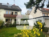 Titelbild - DHH in Erlangen-Frauenaurach...Hier das Besondere! - Zwei Wohneinheiten in einem Haus