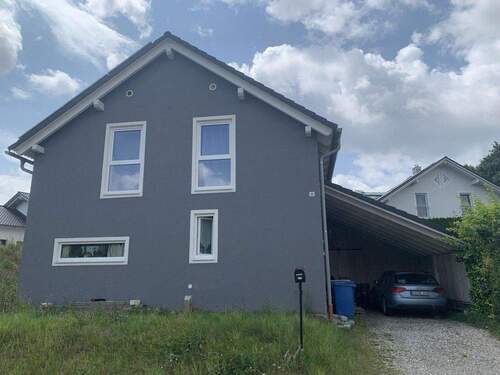 Ost Ansicht - 5 Zimmer Einfamilienhaus zum Kaufen in Hebertsfelden