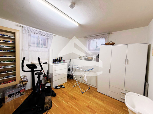 Zimmer Einlieger.png - 