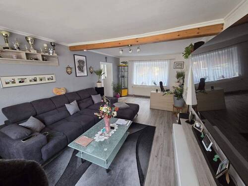 Wohnzimmer EG Bild 2.jpg - 