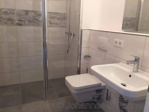 Bad ähnlich - 2 Zimmer Etagenwohnung in Dresden