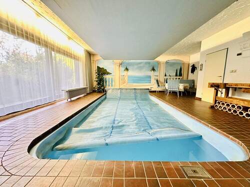 Schwimmbad - 