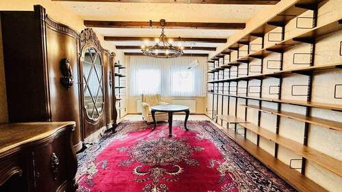 Arbeitsbereich oder Lesezimmer - 