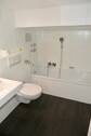 Modernes Badezimmer - 