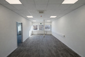 72 m² Büro - All-In Büro 72 m² in Rottendorf - sofort verfügbar, 247, Küche & Parkplatz