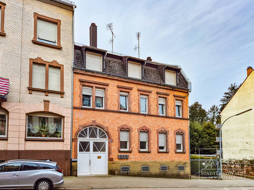 Hausansicht von der Straße - 