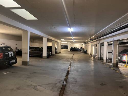 Komfortables Einzelstellplatz-Paradies in Bestlage - Sicher, beleuchtet und übersichtlich - 