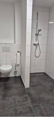 Bäder mit Dusche - 