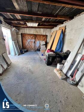 Garage - 