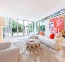 Familientraum in Trudering: Lichtdurchflutetes Architektenhaus, über 340 m² Wfl. , Kaminlounge , malerischer Garten & Doppelgarage. - München Trudering-Riem