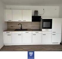 Rollstuhlgerechte Wohnung mit Fußbodenheizung, edlem Bad, moderner EBK, Terrasse! - Arnsdorf