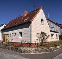5-Zimmer-Erdgeschosswohnung mit Garage in ruhiger Lage von Bischmisheim - Saarbrücken 5-Zimmer-Erdgeschosswohnung mit Garage in ruhiger Lage von Bischmisheim - Saarbrücken