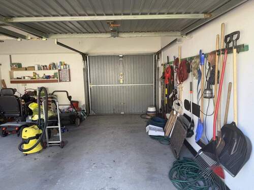 Garage - 