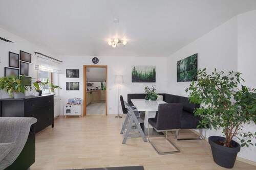 Essbereich - Ihr neues Zuhause unter dem Dach - Dachgeschosswohnung mit Gartenfreude und sonniger Terrasse!