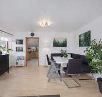 Ihr neues Zuhause unter dem Dach - Dachgeschosswohnung mit Gartenfreude und sonniger Terrasse! - Mühlacker / Enzberg