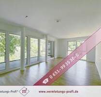 Energieeffiziente Wohnung mit direktem Moselblick - 2-Zimmer-Wohnung mit großzügiger Terrasse, Einbauküche & Tiefgaragenstellplatz - Trier Trier-Nord