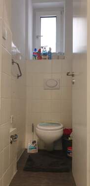 Toilette - Etagenwohnung mit 74,00 m² in Stuttgart zum Kaufen