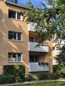 Außenansicht - 3-Zimmer Wohnung, saniert, frei , Loggia, Berlin-Buckow