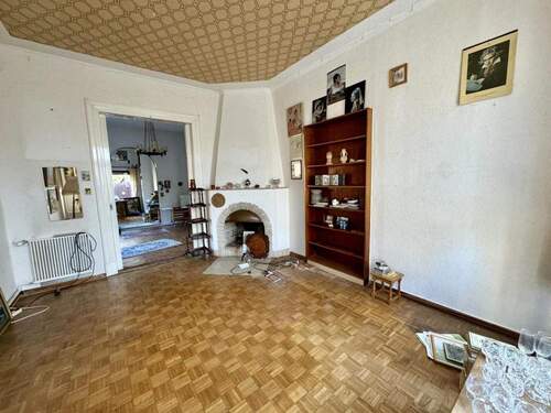 Wohnzimmer mit Kamin - 