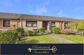 Breitenbach • Immobilien - Bremen-Kirchhuchting . Top saniertes Reihenbungalow mit Garage