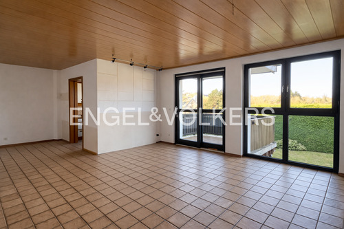 Weitläufiger Wohn- und Essbereich im Erdgeschoss - 6 Zimmer Einfamilienhaus in Mettmann