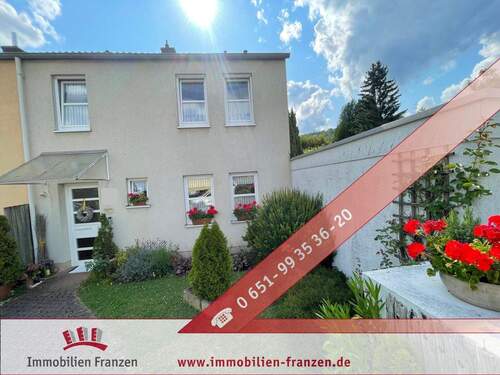 Außenansicht - Trier-Quint: Reihenendhaus mit Terrasse, Garten und Stellplätzen - ideal für die ganze Familie!