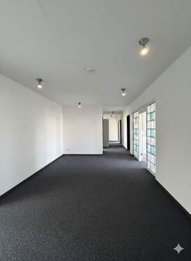 Flur / Eingang von links - 