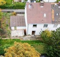 Wunderbares Siedlungshaus mit tollem Grundstück - zum wachküssen! - Nürnberg Sündersbühl