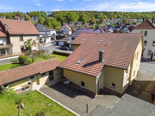 Hinteransicht - 8 Zimmer Einfamilienhaus zum Kaufen in Oerlinghausen