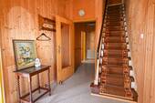 Eingang und Treppenhaus - 